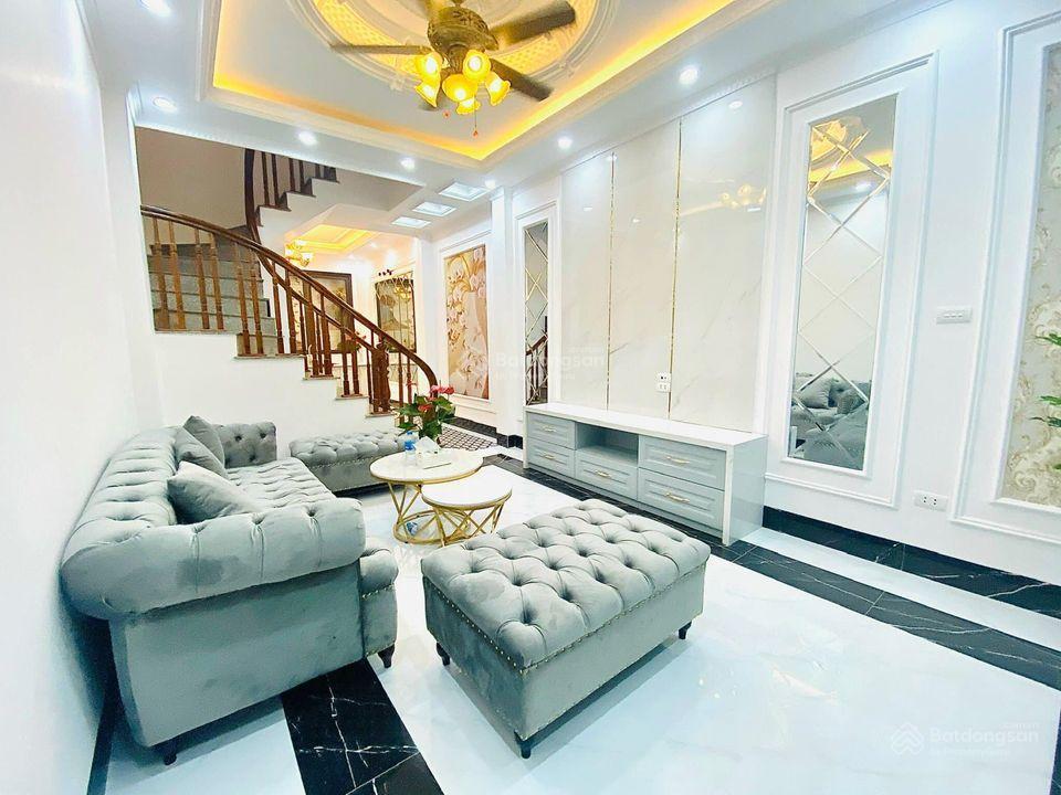 6.2 tỷ. nhà mới ở ngay. căn nhà 30m2 mặt tiền 3m x 5 tầng x 3pn. đường 3m, kiều mai  btl