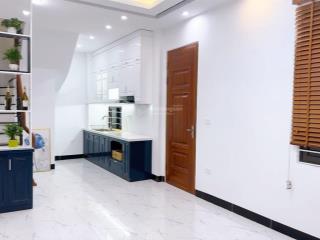 6.4 tỷ. nhà mới sẵn ở. căn 34m2. mặt tiền 3.2m x 5t x 3pn. đường 3m. cách oto 15m. ngõ 259 phú diễn