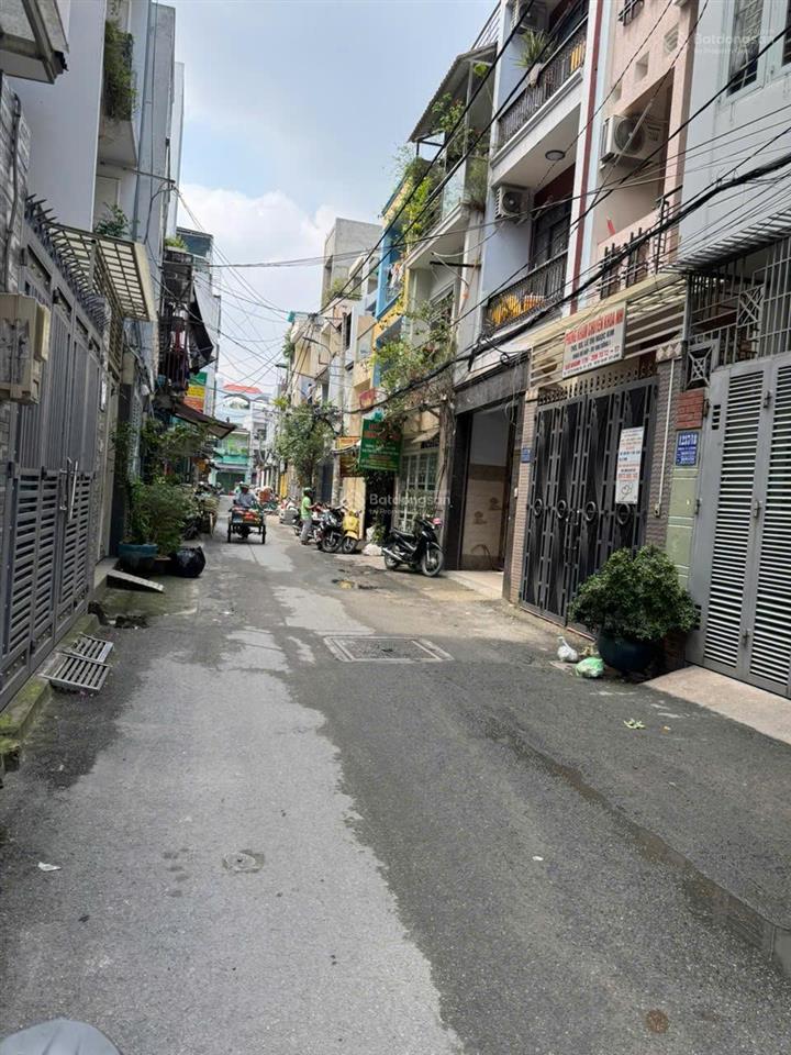 Bán nhà hxh phạm văn hai phường 3, tân bình (5*23,5) biệt thự nở hậu  chỉ 130tr/m2