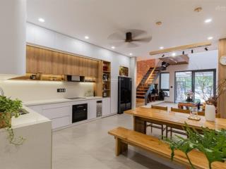 **bán nhà hxh phan văn sửu** phường 13 tân bình 4 x 20m  4 tầng nhà ga t3