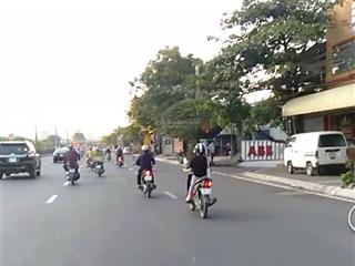 Bán nhà giải phóng 600m2  xây tòa nhà văn phòng quá đỉnh, chân dài miên man