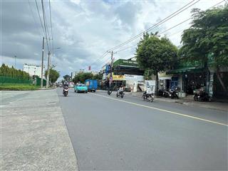 Ngộp ngân hàng. bán khách sạn. 41pn. sẵn dòng thu. pháp lý kinh doanh đầy đủ