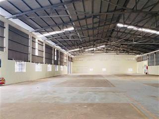 2400m2 kho bãi. pccc. bảo vệ 24. cont đêm. cách sb tân sơn nhất 5km. thích hợp lưu kho.
