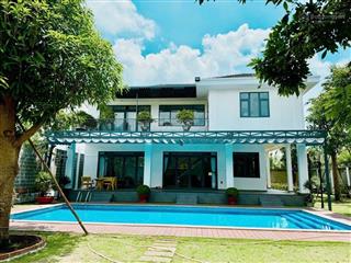 Biệt thự sân vườn 875m2 hồ bơi nội thất cao cấp nghỉ dưỡng đẳng cấp tại hóc môn