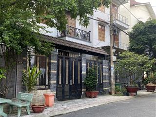 Biệt thự ngay công viên an sương  đông hưng thuận q12  4 tầng ( 130m2 ) ngang 8m