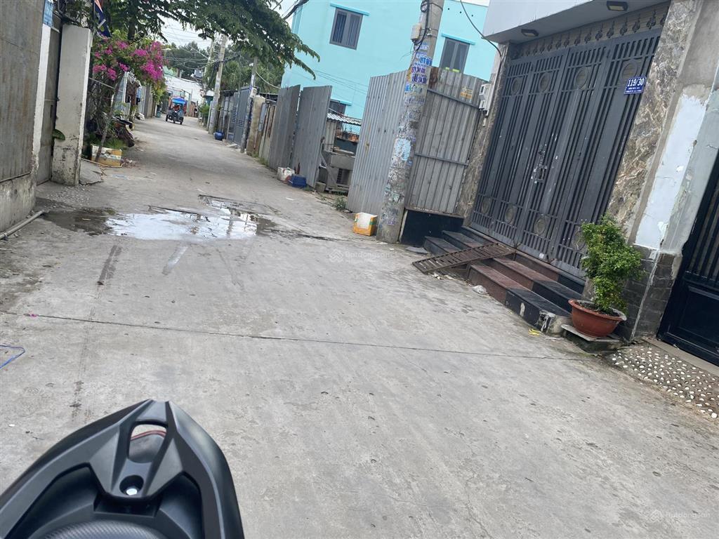 Nhà ( 6 x 32 ) hẻm xe tải tô ký 6 pn  gần cv phần mềm quang trung , dh gtvt