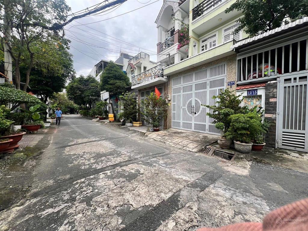 Nhà đẹp 2 mặt tiền hẻm xe tải tô ký gần nguyễn ảnh thủ  4 x 20m