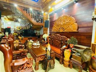 Nhà 5 tầng full nội thất gỗ lim sát mt lê văn khương