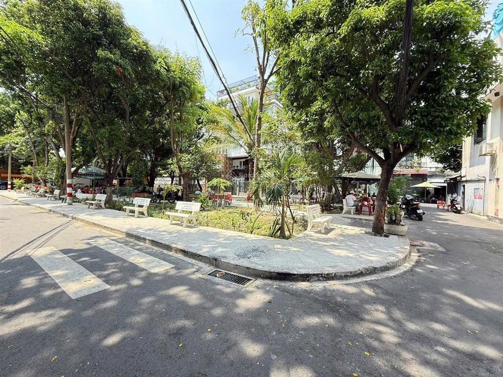 Chính chủ bán nhà mt công viên số d1b cx phú thọ hòa, p. 10, tân bình 4x11m ngay lạc long quân
