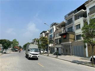 Cần bán gấp nhà phân lô đường nguyễn khoái 110m2, giá chào 13.4 tỷ