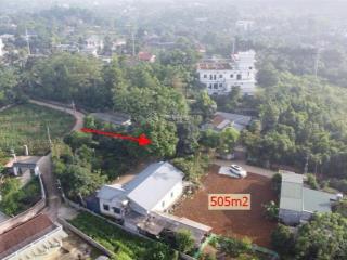 Chính chủ gửi bán lô đất tại thôn rùa xã vân hoà bvhn dt 505m2 trong đó có 75m thổ cư
mặt tiề