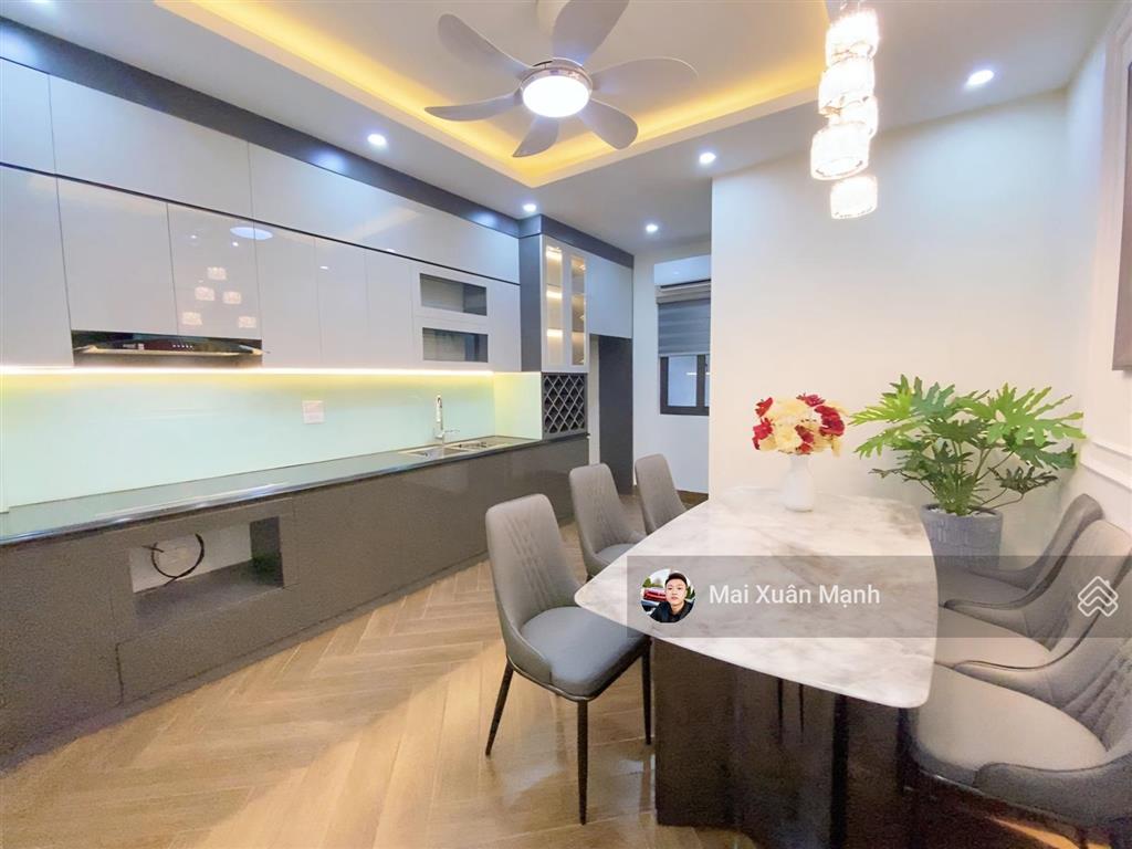 Bán liền kề kđt nam la khê hà đông, mặt đường 20m, vỉa hè rộng, kinh doanh sầm uất.