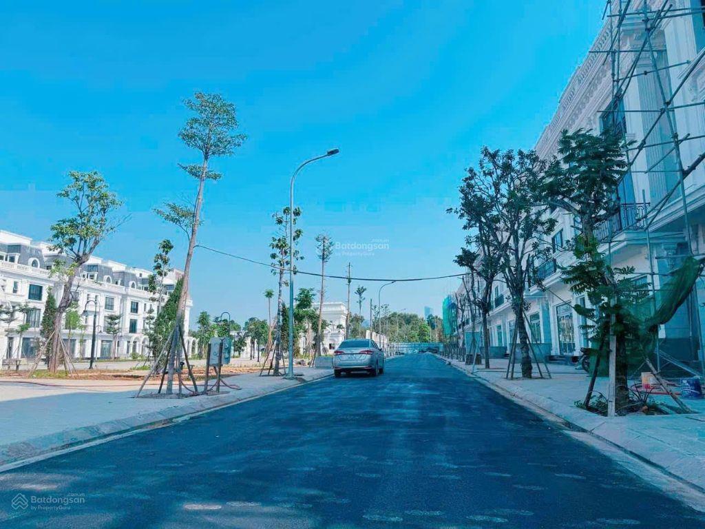 chính chủ gửi bán căn liền kề flc đại mỗ mặt đường lê quang đạo