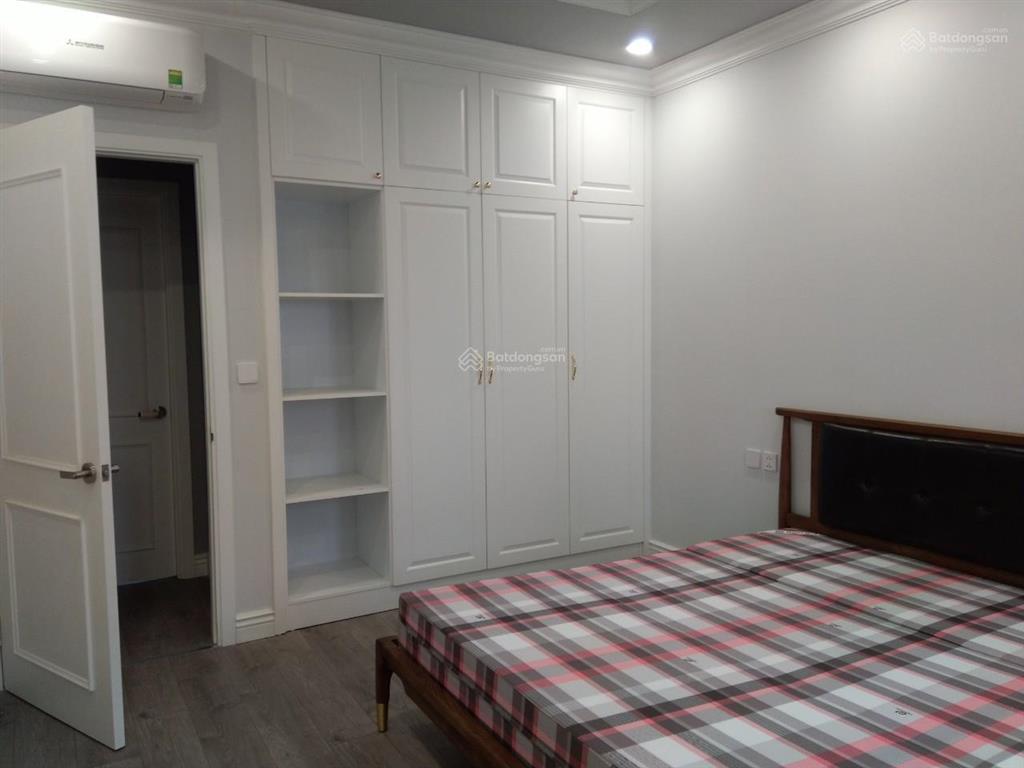 Cần cho thuê bt vinhomes the harmony bên hồ 12ha, full nội thất, gần trường vinchool, giá thuê 30tr