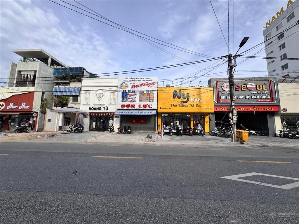 Bán mặt tiền kinh doanh đường bà triệu, phường vỹ dạ, tp. huế 247m2 giá tốt chỉ 31,89 tỷ