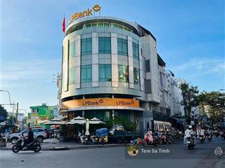 Giữ nhà như giữ vàng!!! góc 2 mặt tiền trần não  quận 2 (5 x 30m) 3 lầu hđt 200tr/th giá  38 tỷ