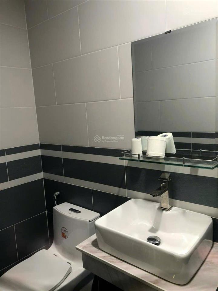 Nhà ngang 6m 4 tầng 80m2  trung tâm q.bình thạnh ngay ngã tư bình hòa giá 12,6 tỷ tl