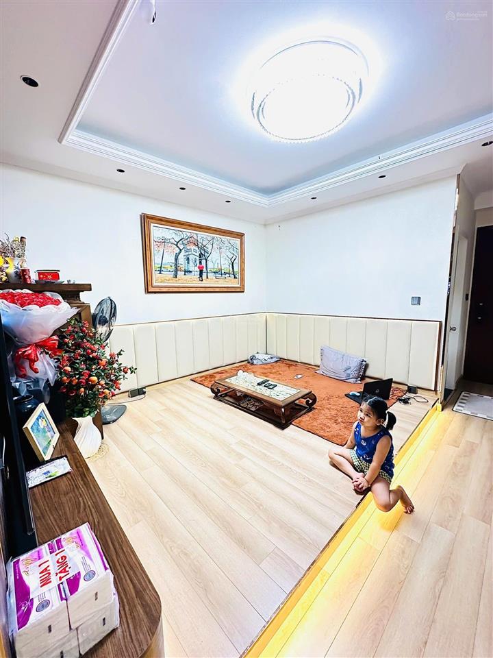 Bán căn hộ ecohome 2, 36m2, thiết kế 1 phòng ngủ, 1 vệ sinh, hướng mát, tầng đẹp, sổ hồng cất két