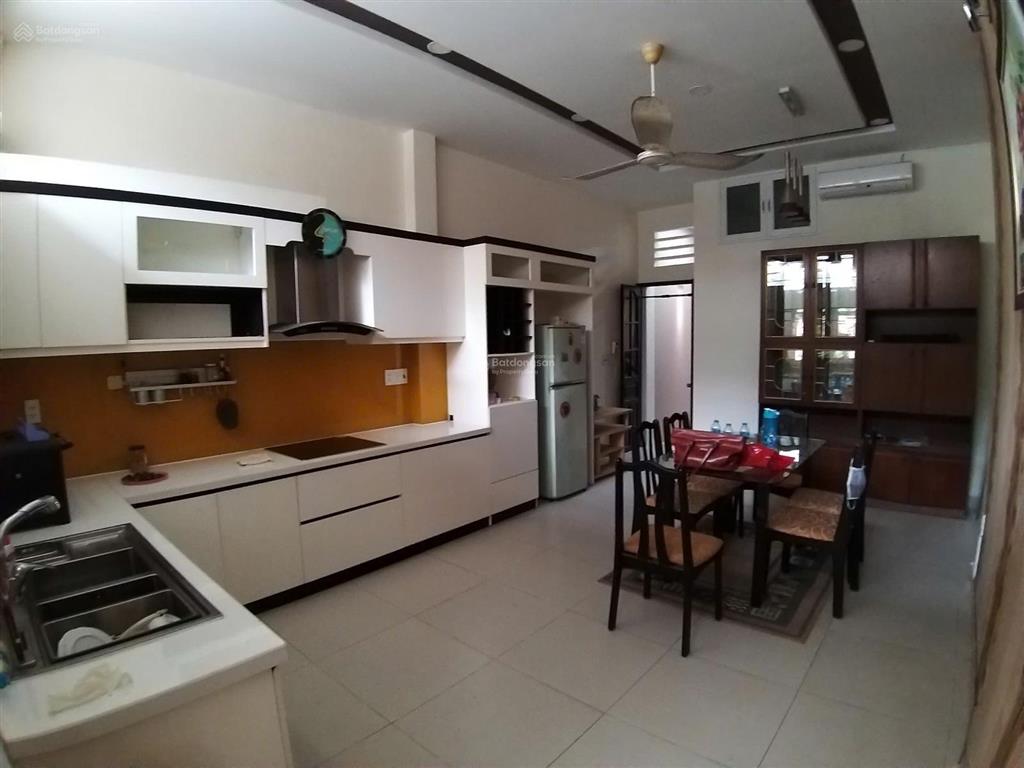 Cho thuê nhà riêng 100m2 hẻm ô tô 195 đường điện biên phủ, bình thạnh