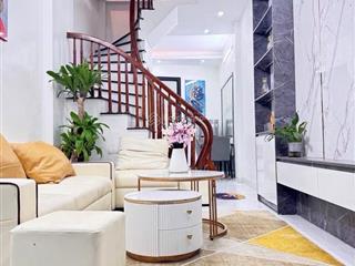 Bán sổ đỏ thanh nhàn 28 m2  nhỉnh 6 tỷ  hai bà trưng  hn  ngõ thông  nhà đẹp