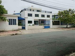 Cho thuê kho 4000m2 (xd 3400m2) trong kcn tân tạo. có pccc tự động, văn phòng, trạm hạ thế.