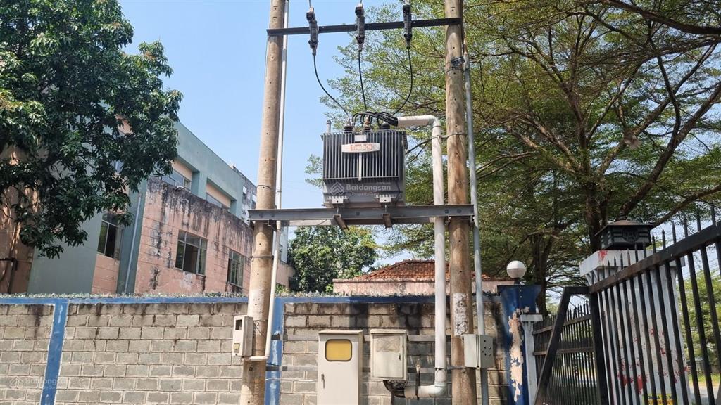 Cho thuê kho 2000m2  quốc lộ 1a, bến lức. có pccc, palang, trạm 2000kva. giá 110tr
