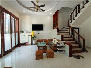 Bán nhà bồ xuyên 3 tầng đẹp ngõ oto đậu cửa