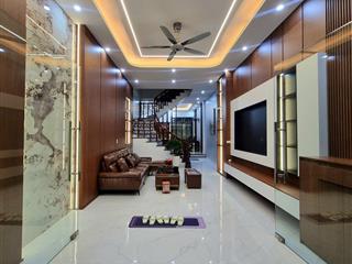 Chủ gửi bán nhà 4 tầng kđt kì bá, khu vip. nhà đẹp. gần cv kì bá