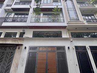 Bán nhà hxh 1/ thông phan huy ích, có thang máy 9 tỷ 5