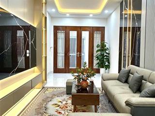 Bán nhà nguyễn chính  tân mai 36m lô góc 5 tầng 7,4 tỷ