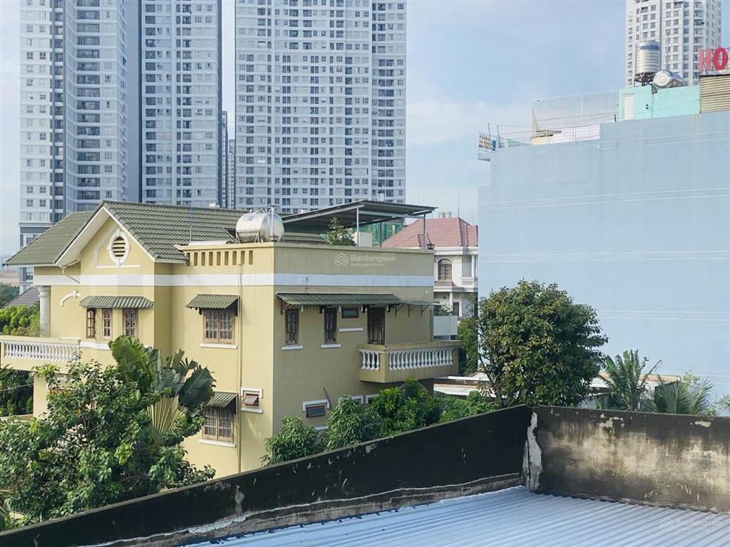 Vip kiều đàm him lam  (5 x 15m) 3 tầng  ô tô đỗ cửa  ở ngay chỉ 9 tỷ. khu hiện hữu