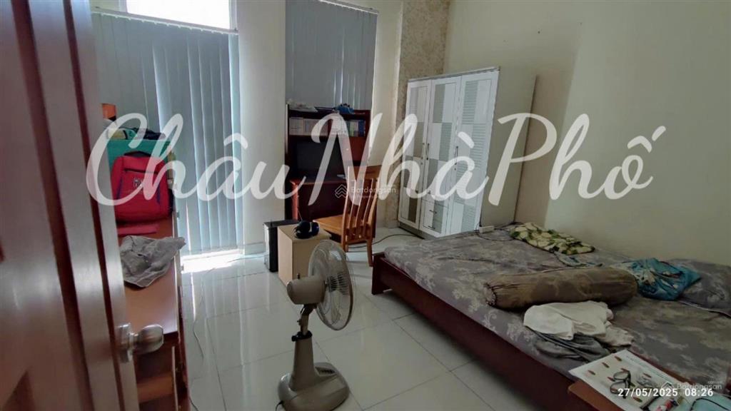 Nhà 3 tầng đẹp (4 x 15m)  hẻm ô tô 8m  ở ngay  trung tâm quận 7  giá nhỉnh 5.2 tỷ