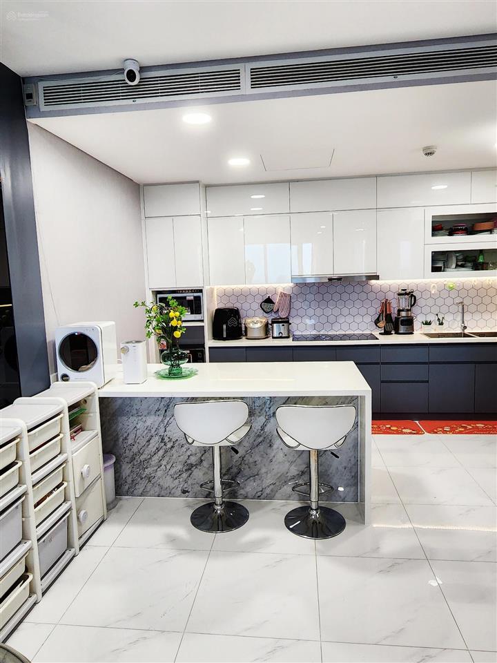 Bán nhanh chcc newton residence 101m 3pn2wc tặng all nt xịn đẹp giá thật 8,3 tỷ (hổ trợ vay)