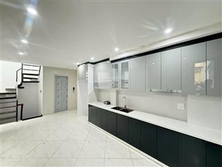 Bán nhà mới 6 tầng  thang máy  full nội thất mặt ngõ đống đa