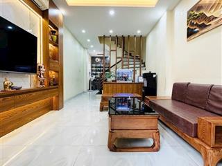 Bán nhà lĩnh nam, 45m2, 4 tầng, ngõ ba gác, 7.3 tỷ, gần ô tô, sẵn sàng giao dịch ngay