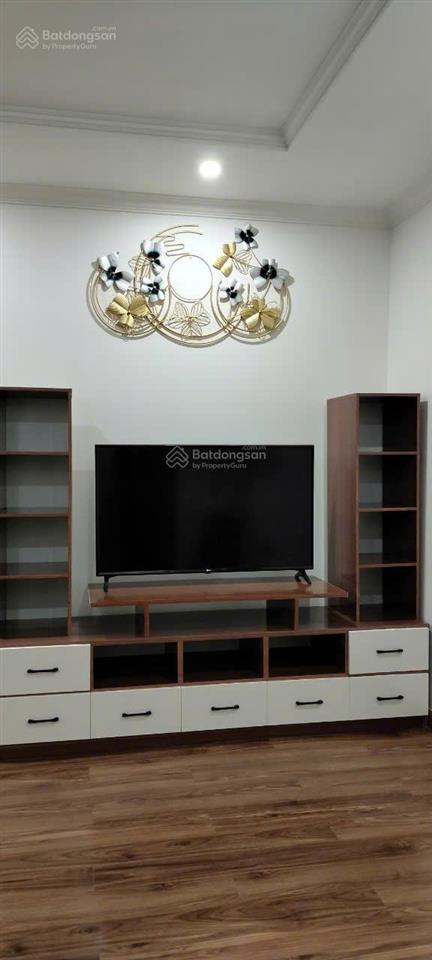 Cần bán căn 77m2 toà park 1 giá 3,9 tỷ bao phí