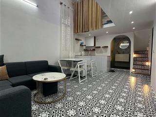 Cần bán gấp! căn tập thể hàng bông, mặt phố, ba bước ra hồ gươm, 2pn, sổ đỏ cc 60m2