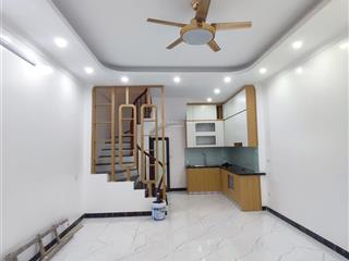 Bán nhà riêng! hồng hà hoàn kiếm,nhà đẹp, lôgoc,50m oto tránh, ở ngay 37m