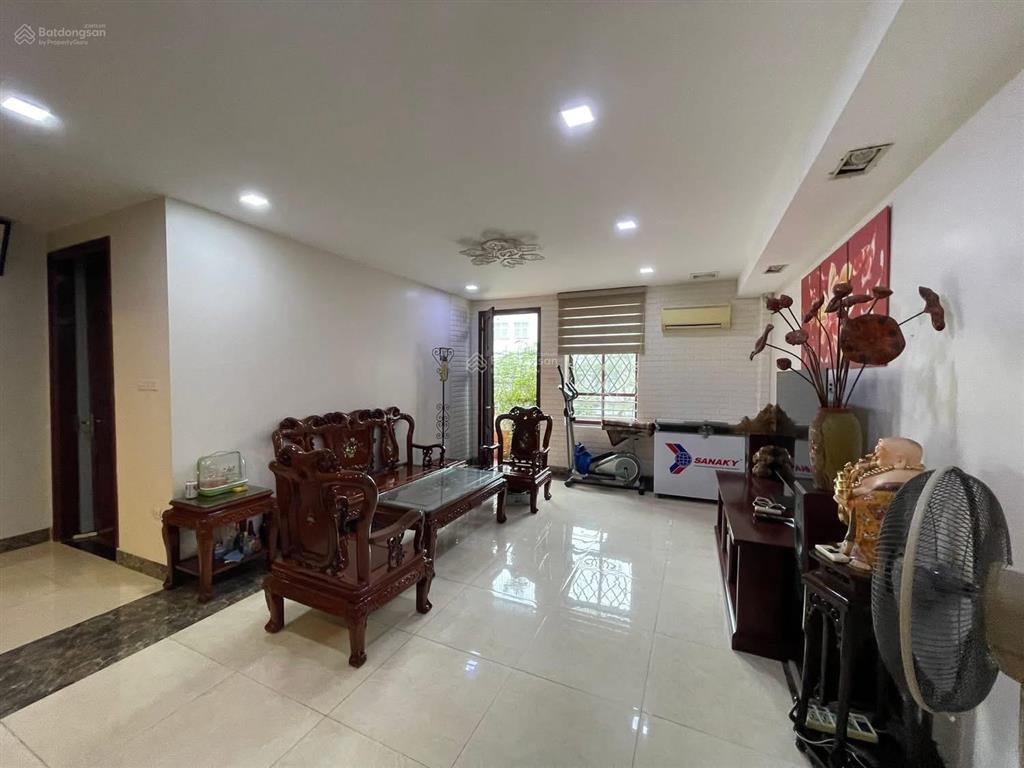 Hiếm có! toà n02 chung cư 84 chùa láng, nhà đẹp, tầng trung, gần hồ, 2 pn, sổ đỏ cc, 95m2