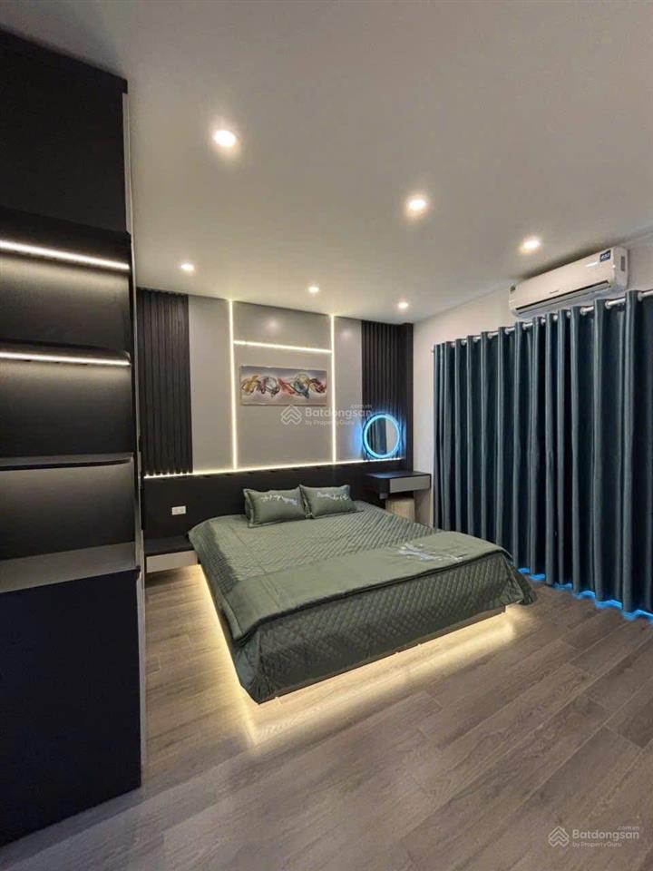 Siêu phảm trần khát chân, oto đỗ cổng, xây mới, hiện đại, hiếm có 45m2*5t