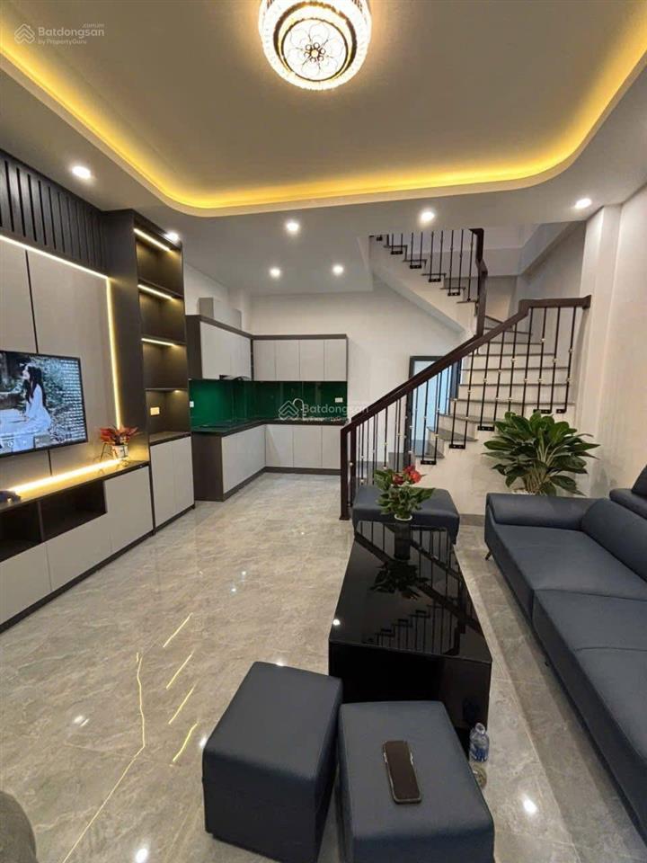 Siêu phảm trần khát chân, oto đỗ cổng, xây mới, hiện đại, hiếm có 45m2*5t