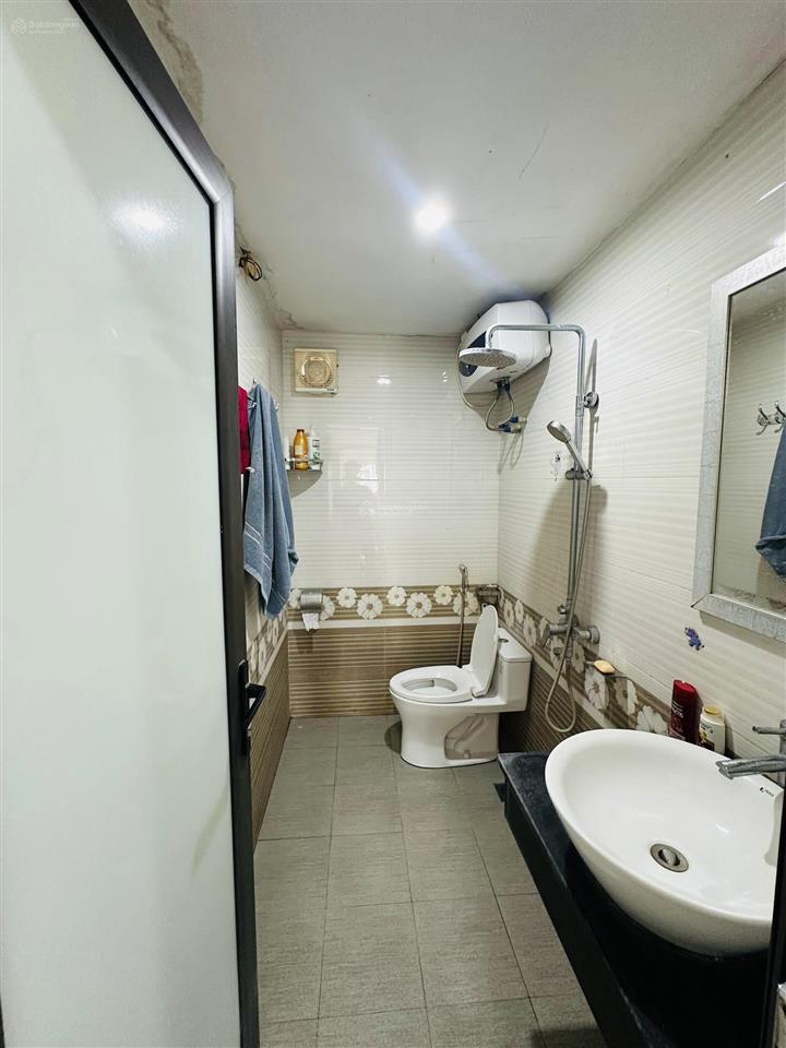 Oto đỗ cửa! lõi hai bà trưng ,nhà đẹp! khu vực vip ,qh ổn định 2 thoáng, full nội thất, sđcc 41,5m