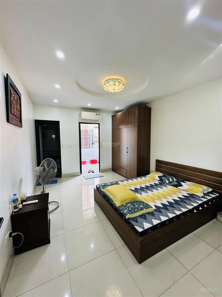 Oto đỗ cửa! lõi hai bà trưng ,nhà đẹp! khu vực vip ,qh ổn định 2 thoáng, full nội thất, sđcc 41,5m