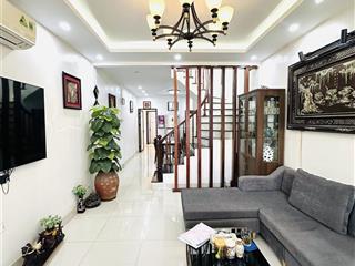 Oto đỗ cửa! lõi hai bà trưng ,nhà đẹp! khu vực vip ,qh ổn định 2 thoáng, full nội thất, sđcc 41,5m