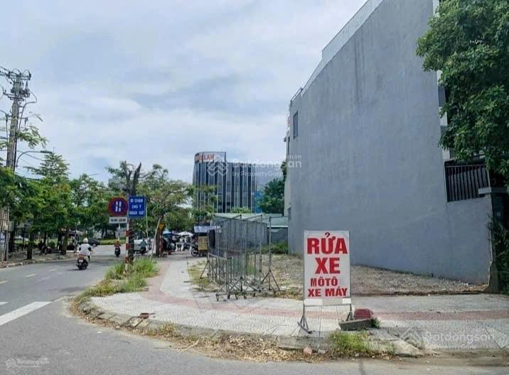 Tôi cần bán đất 2 mặt tiền đường nhựa dt 5m x 17m. khu dân cư đông đúc. thuận tiện kinh doanh