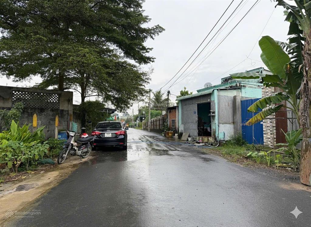 Chính chủ cần bán đất tại nguyễn thị lắng, dt 5m x 35m full thổ cư. giá 2,1 tỷ