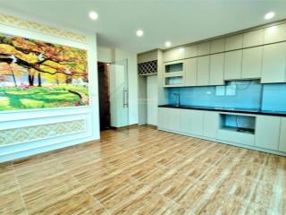 Hơn 7 tỷ, 7t thang máy, phố trịnh văn bô, gần mỹ đình, 38m2, cách ô tô siêu gần