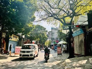 Hơn 9 tỷ, ô tô đỗ, bán gấp nhà phúc diễn, 52m2, 4t, ngõ trước nhà siêu rộng, sát hồ tùng mậu