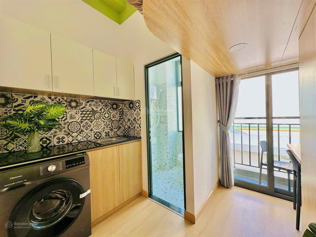 Lô góc căn hộ dịch vụ 5 tầng hxh 6m có 15p full nội thất cao cấp ngang gần 6m thu nhập 70tr/th