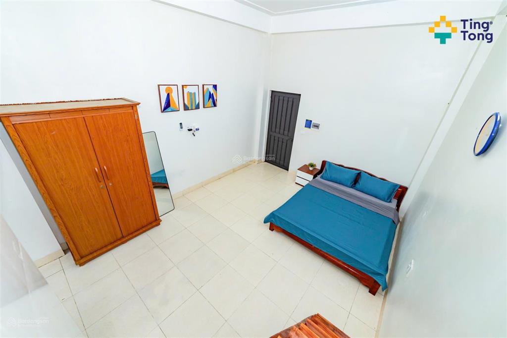 Tingtong 143  gác xép ban công rộng thoáng  ngay ngã tư vạn phúc ở được ngay, thang bộ vskk